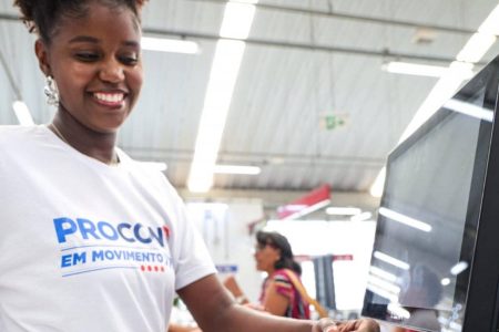 Procon em Movimento inicia calendário de 2026 com atendimento no novo terminal de Águas Claras