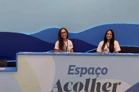 Credencial gratuita de estacionamento para pessoas com TEA é oferecida em Salvador durante o Abril Azul