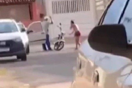 Motociclista fica ferido e tem moto destruída com golpes de facão após briga de trânsito na Bahia