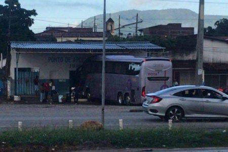 Irmãos atingidos por ônibus na rodoviária de Itambé têm pernas amputadas