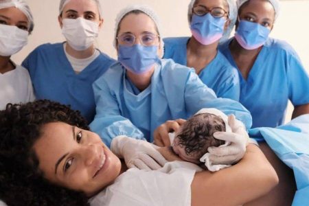 Horas após inauguração, maternidade municipal de Salvador registra primeiro nascimento