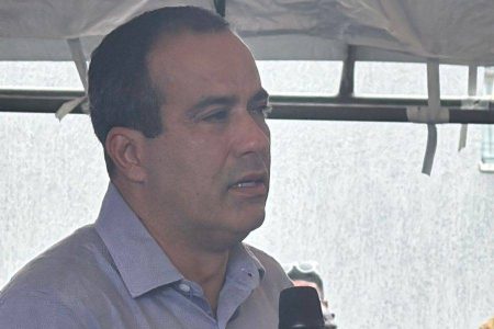 Bruno Reis se emociona ao comentar relação com maternidade municipal: “Aqui aconteceu o dia mais triste da minha vida”