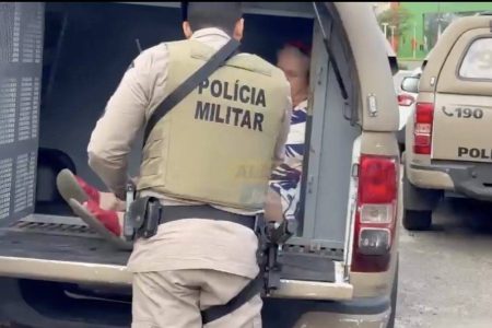 Idosa é presa por injúria racial no Rio Vermelho, em Salvador