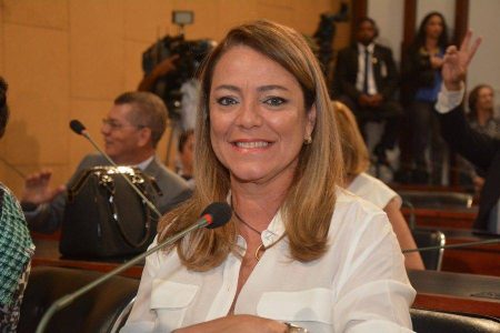 Fabíola Mansur se filia ao PV e passa a integrar federação com PT e PCdoB na Bahia
