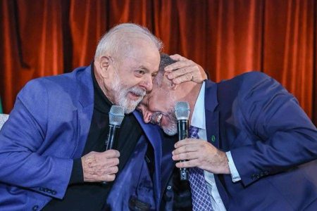 Lula nomeia Paulo Pimenta como novo líder do governo na Câmara