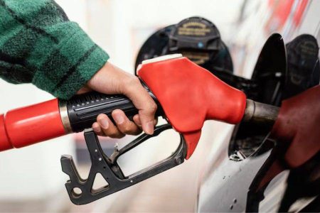Gasolina tem alta de mais de 10% na Bahia após novo reajuste
