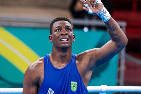 Keno Marley estreia nas quartas do Campeonato Brasileiro de Boxe Elite 2026 em Foz do Iguaçu