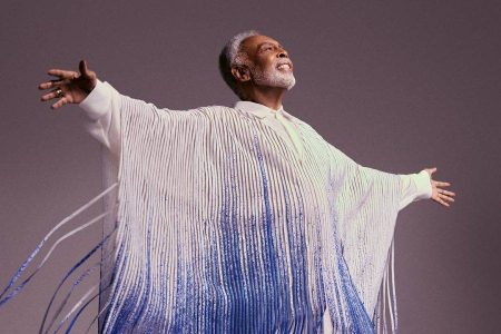 Gilberto Gil mantém agenda de shows e confirma presença em festivais após turnê de despedida