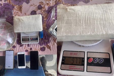 Quadrilha é interceptada com quase 1kg de cocaína após sair de Salvador com destino ao interior da Bahia