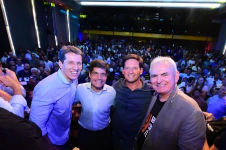 Justiça Eleitoral rejeita ação que acusava ACM Neto e aliados de propaganda antecipada na Bahia