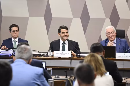 CCJ do Senado aprova indicação de Jorge Messias ao STF