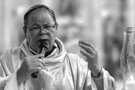 Morre padre Elmo Andrade em Salvador após ser encontrado em hospital e quadro de saúde se agravar