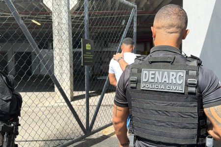 Líder do tráfico em Pernambués é transferido para presídio de segurança máxima em Serrinha