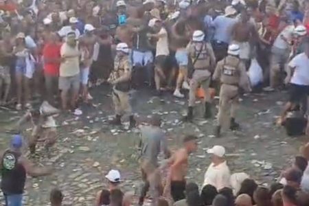 Confusão interrompe ensaio de 47 anos do Olodum no Pelourinho