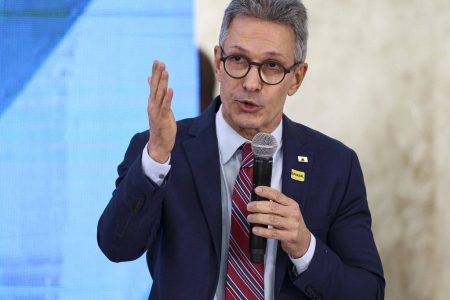 Zema diz que não será intimidado por ação no STF e critica ministros: “Não tenho rabo preso”