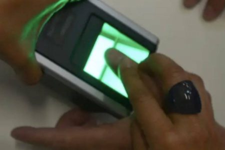 Biometria passa a ser obrigatória para beneficiários do CadÚnico; prazo vai até 2026