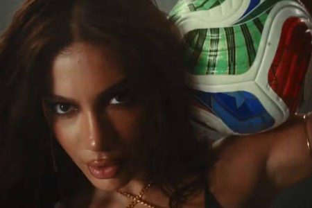 Anitta entra na trilha da Copa do Mundo com música inédita ao lado de Lisa, do Blackpink, e Rema
