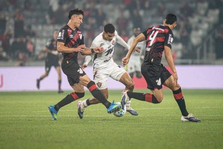 Vitória encara Athletico-PR nas oitavas da Copa do Brasil em reencontro após virada de 2007