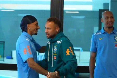 CBF encaminha Neymar para exames fora da Granja Comary e aumenta preocupação com lesão