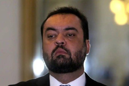 Após operações da PF, Cláudio Castro retira pré-candidatura ao Senado