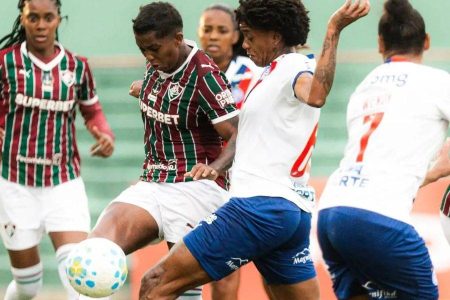 Bahia busca empate nos acréscimos em jogo de seis gols contra o Fluminense no Brasileirão feminino