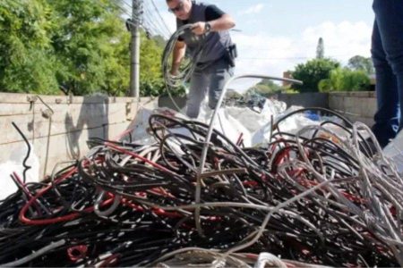 Nova lei endurece penas e pode levar furto de celular a até 10 anos de prisão