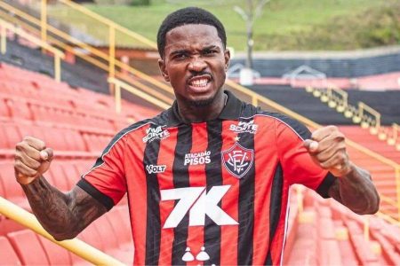 Cacá projeta Vitória na briga pelo título da Copa do Brasil após eliminar o Flamengo