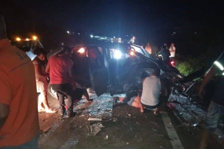 Mecânico morre em acidente na BR-101 e deixa cinco feridos em Sapeaçu