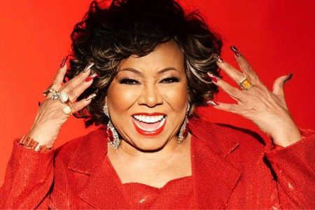 Alcione responde rumores sobre IA após vídeo dançando viralizar: “É tudo real”