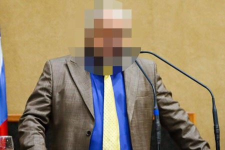 Deputado estadual baiano posta nude nos stories