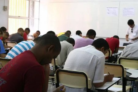 Inscrições para o Encceja 2026 começam nesta segunda-feira (4); veja como participar