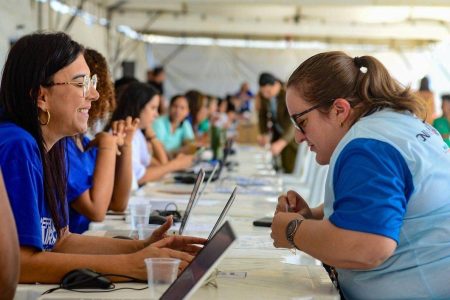 Desemprego cai para 5,6% em maio e atinge menor nível histórico para o período