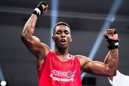 Baiano Keno Marley conquista sexto título brasileiro de boxe e mira luta internacional