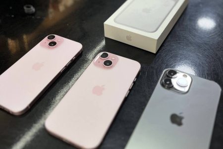 Fiscalização em lojas de Salvador termina com apreensão de celulares e condução de quatro pessoas à delegacia