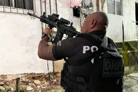 Polícia Civil deflagra operação contra grupo suspeito de envolvimento em 15 homicídios em Salvador
