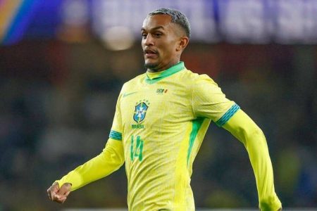 Wesley é cortado da Seleção Brasileira após lesão em amistoso contra o Egito
