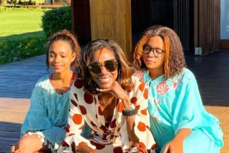 Filha de Glória Maria emociona ao compartilhar lembrança da mãe nas redes sociais