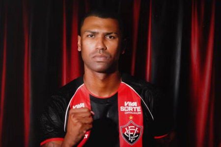 Vitória acerta empréstimo do volante Walace junto ao Cruzeiro