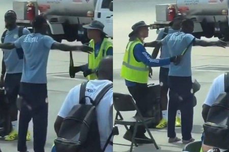 Revista rigorosa da seleção de Senegal em aeroporto dos EUA gera críticas antes da Copa