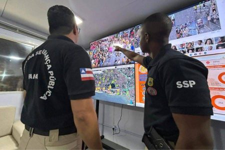 Reconhecimento facial ajuda polícia a capturar foragidos durante festa no interior da Bahia