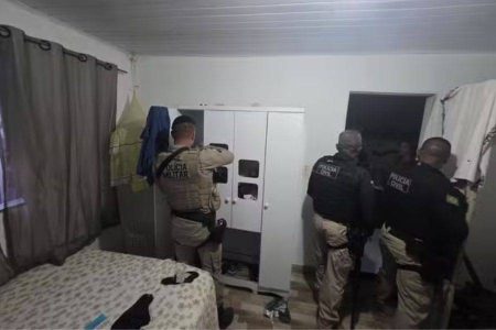 Operação contra grupo criminoso prende três suspeitos no extremo sul da Bahia