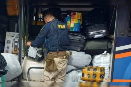PRF encontra ossada humana em mala despachada para a Bahia