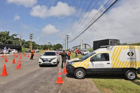 Detran-BA intensifica fiscalização e ações educativas para reduzir acidentes no São João