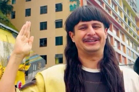 Cantor americano Oliver Tree é uma das vítimas de acidente entre helicópteros no Rio