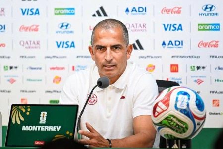Tunísia demite técnico após sofrer goleada na estreia da Copa do Mundo