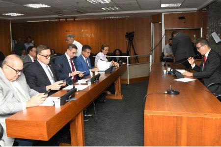 Alba: CCJ aprova ensino obrigatório de espanhol no ensino médio e mais quatro projetos