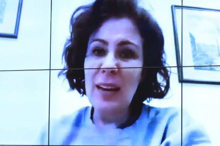 Justiça arquiva processo contra jornalista condenado após críticas a Carla Zambelli