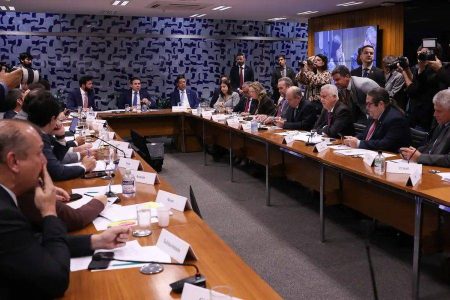 Governo retira urgência de projeto sobre fim da escala 6×1 na Câmara