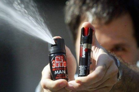 Senado aprova projeto que autoriza compra de spray de pimenta por mulheres a partir de 16 anos