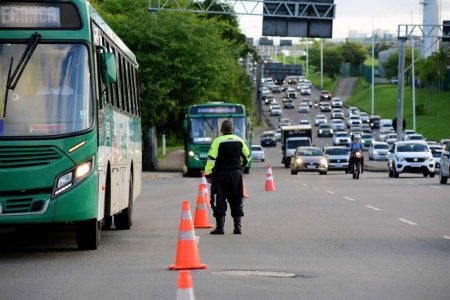 Salvador intensifica combate ao transporte clandestino